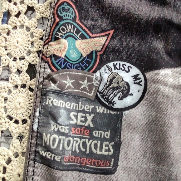 Faux Distressed Shorts - Picture 12 of 14